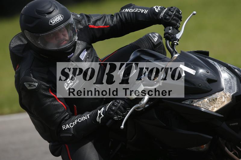 /Archiv-2024/29 12.06.2024 MOTO.CH Track Day ADR/Gruppe blau/1